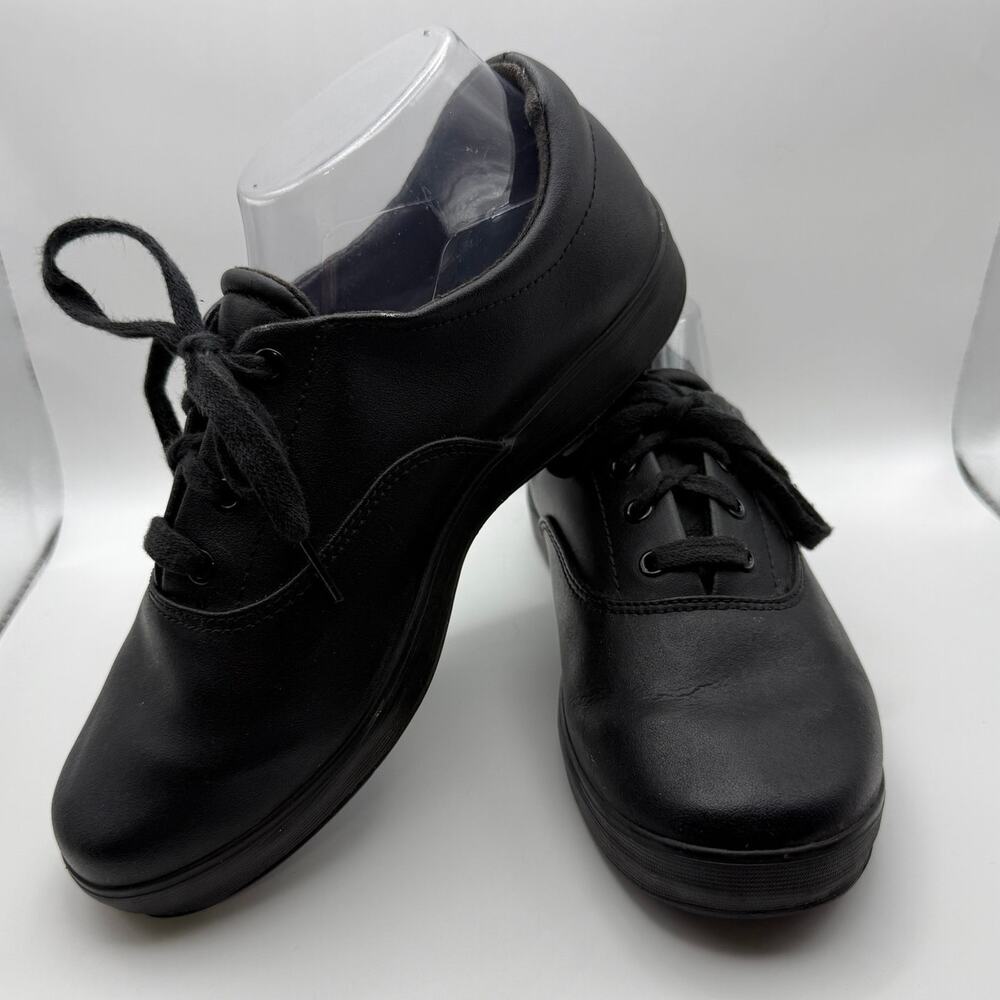 Grasshoppers Women’s Black Lace-Up Comfort Walking Shoes, Size 7.5 WW Extra Wide